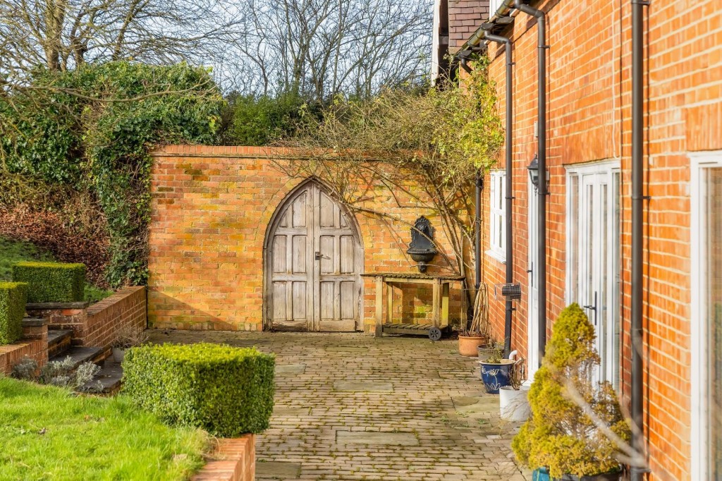 Images for Ickleton Road, East Challow, Wantage EAID:BUTLSHEWESTAPI BID:1