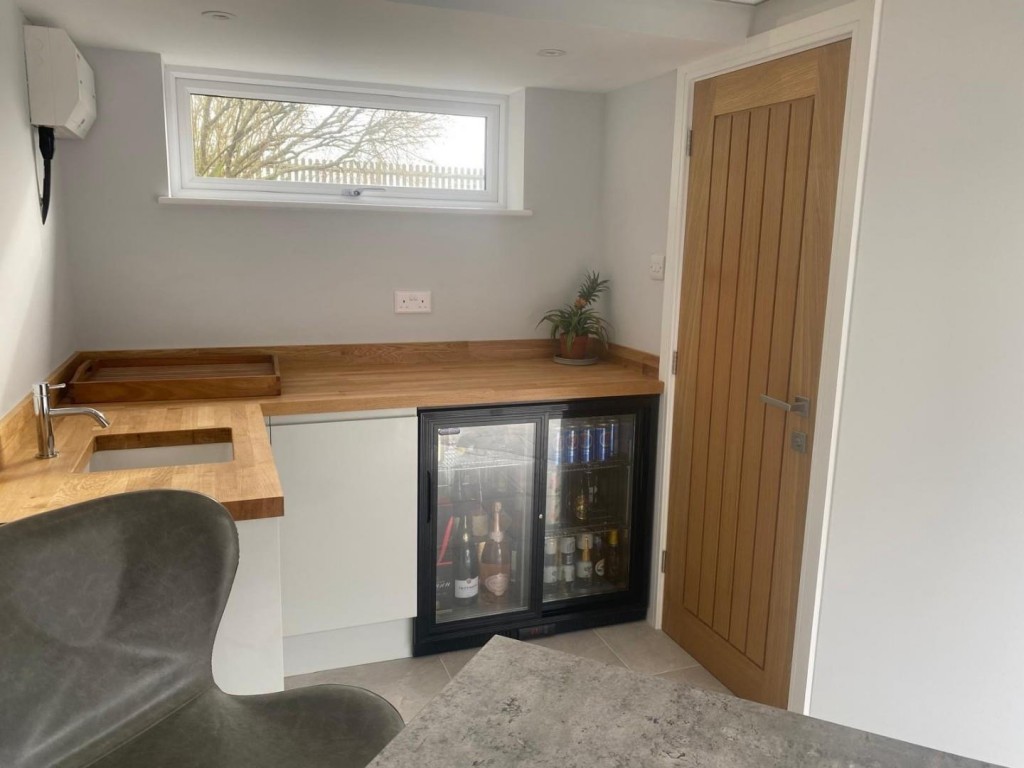 Images for High Street, Hinton Waldrist EAID:BUTLSHEWESTAPI BID:1