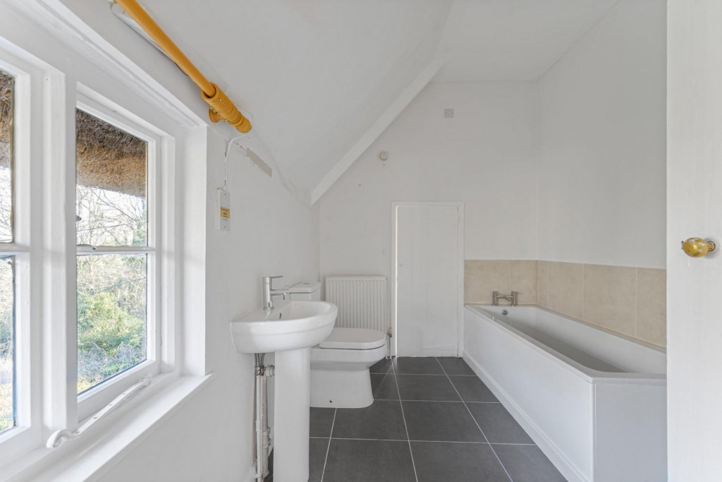 Images for Knighton, Swindon EAID:BUTLSHEWESTAPI BID:11