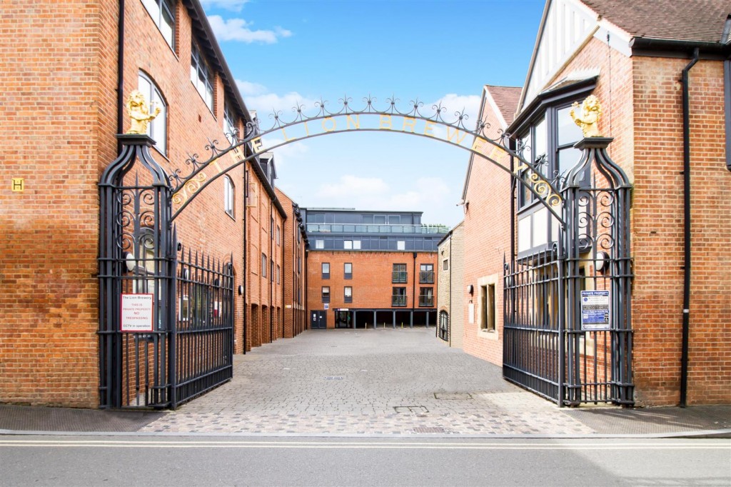 Images for The Lion Brewery, St. Thomas Street, Oxford EAID:BUTLSHEWESTAPI BID:11