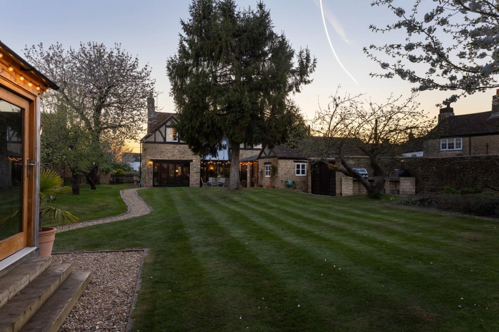 Images for Mill Road, Marcham, Nr.Abingdon On Thames EAID:BUTLSHEWESTAPI BID:1