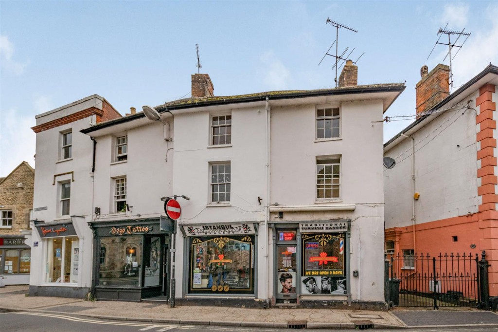 Images for Cornmarket, Faringdon, Oxfordshire EAID:BUTLSHEWESTAPI BID:11
