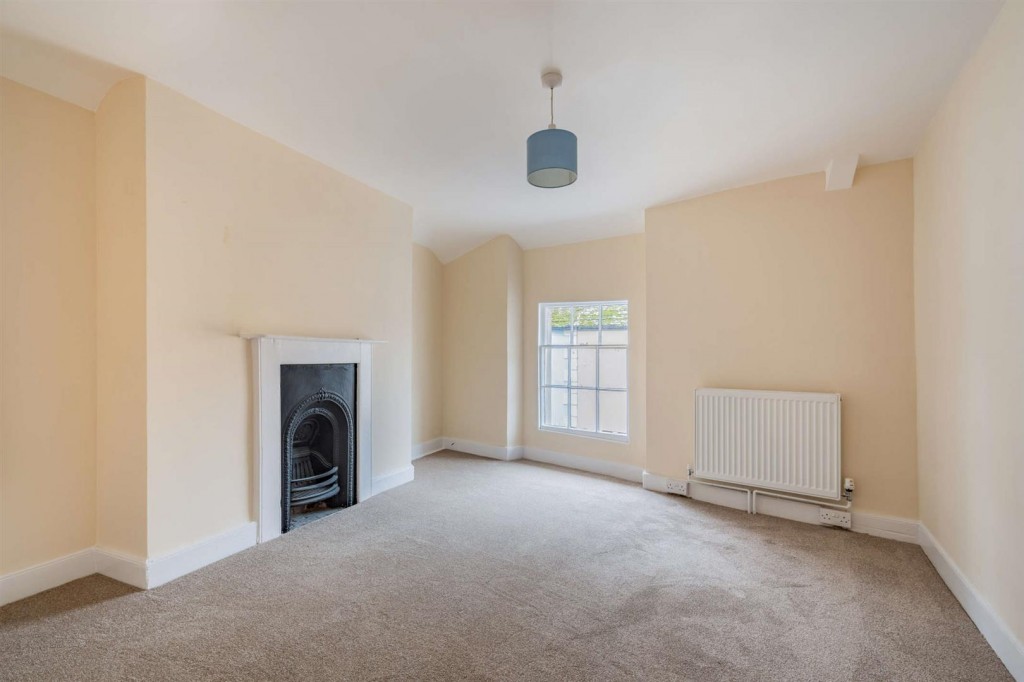 Images for Cornmarket, Faringdon, Oxfordshire EAID:BUTLSHEWESTAPI BID:11