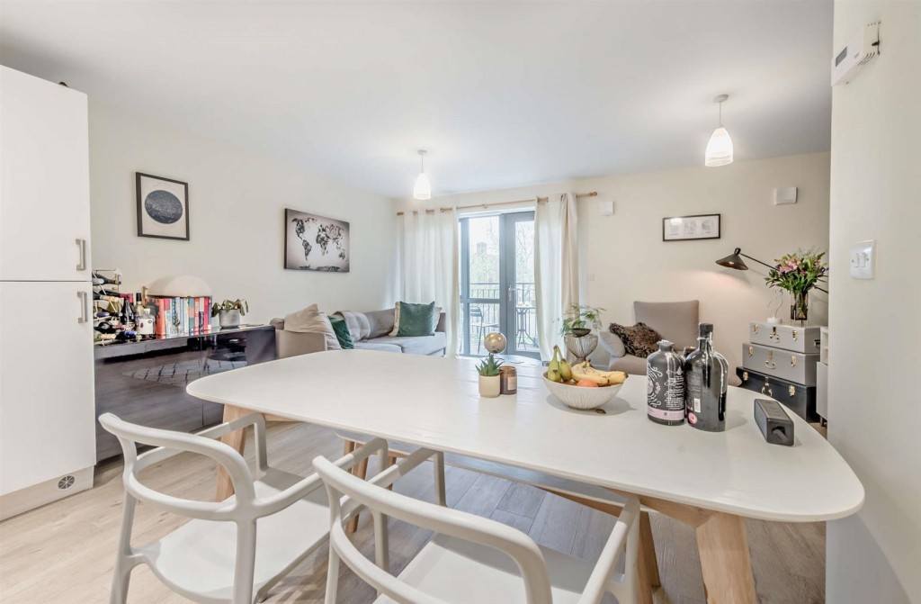 Images for Meadow Gardens, Jackson Road, Oxford EAID:BUTLSHEWESTAPI BID:1