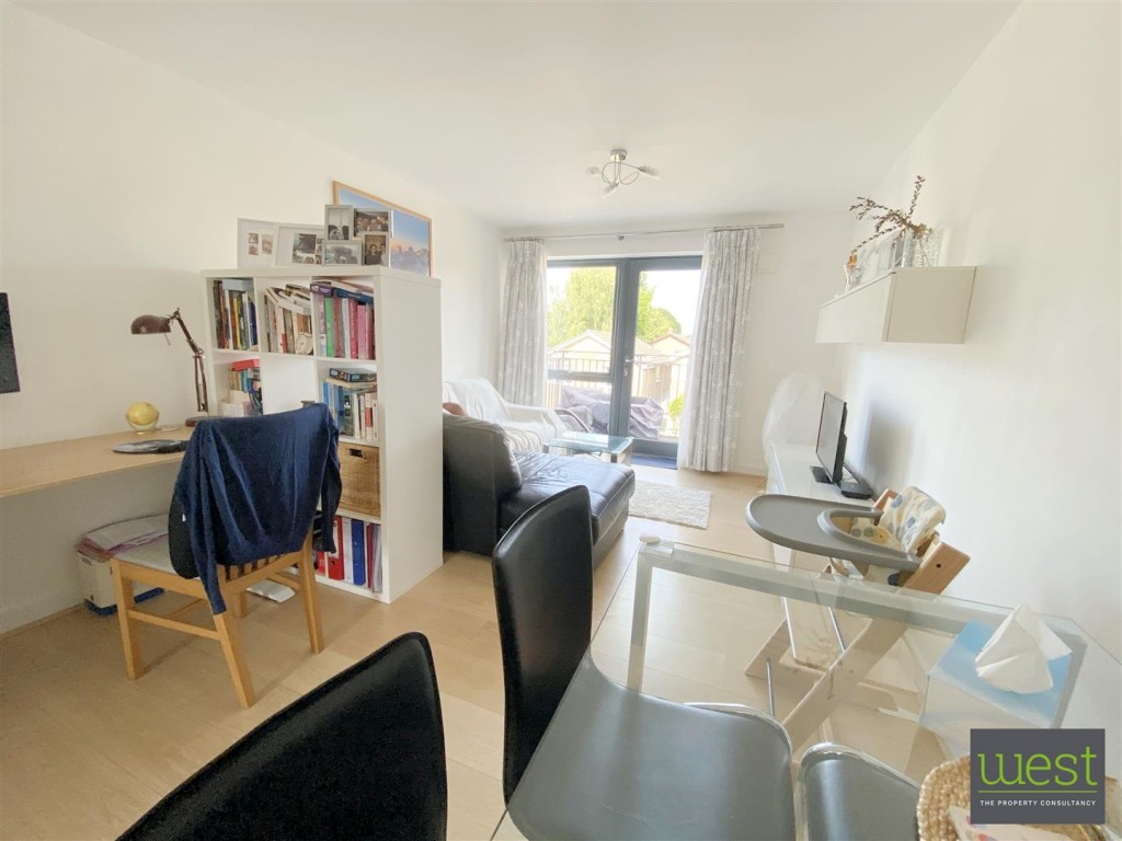 Images for Spire View, 120 Crescent Road, Cowley EAID:BUTLSHEWESTAPI BID:11