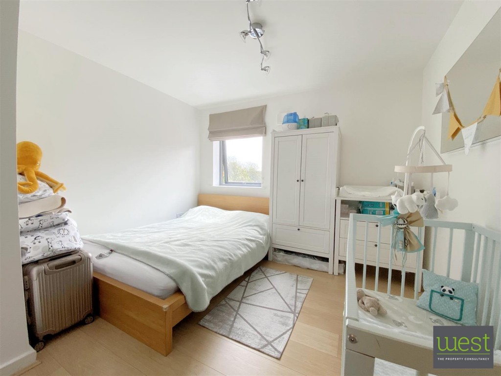 Images for Spire View, 120 Crescent Road, Cowley EAID:BUTLSHEWESTAPI BID:11