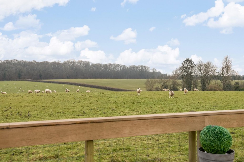Images for Long Hanborough, Nr. Witney EAID:BUTLSHEWESTAPI BID:1