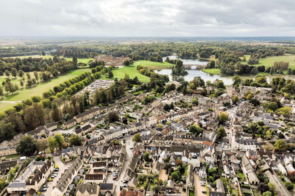 Images for Long Hanborough, Nr. Witney EAID:BUTLSHEWESTAPI BID:1