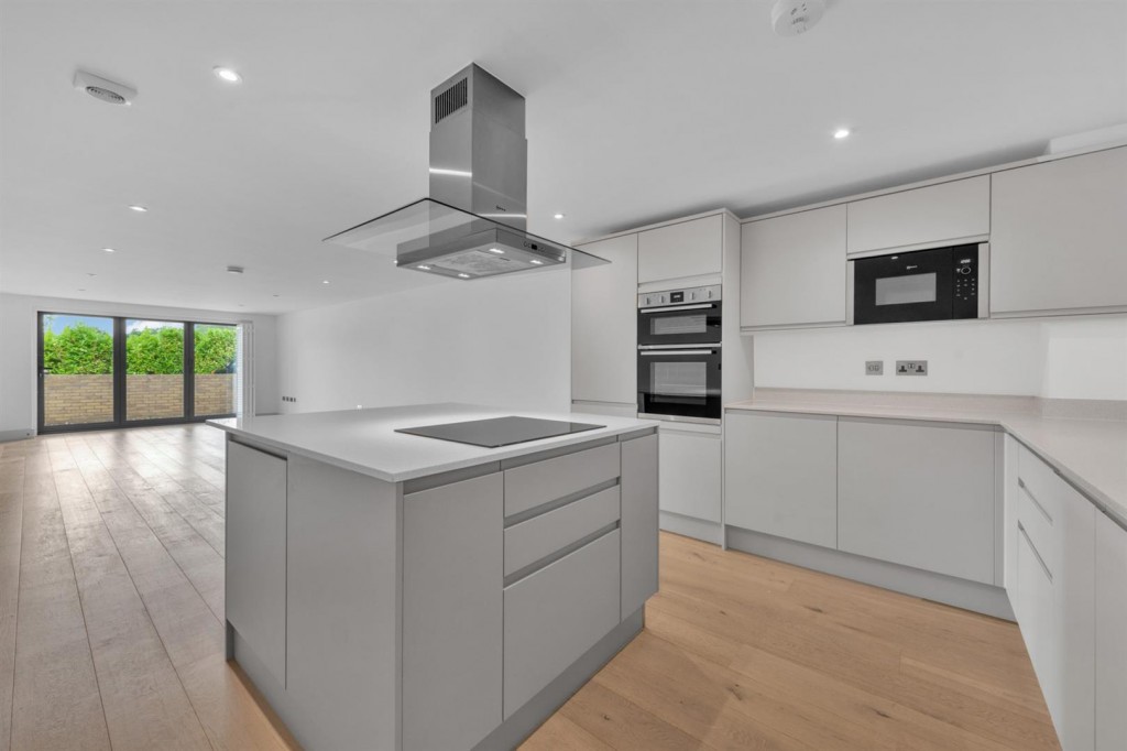 Images for Eaton Court, 86 Cumnor Hill EAID:BUTLSHEWESTAPI BID:11