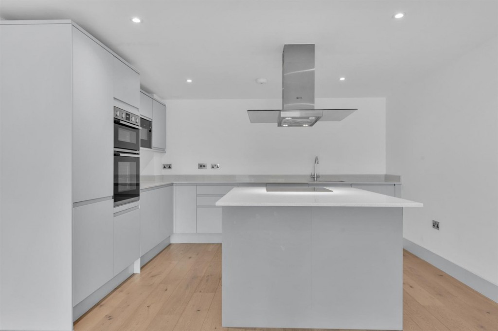 Images for Eaton Court, 86 Cumnor Hill EAID:BUTLSHEWESTAPI BID:11