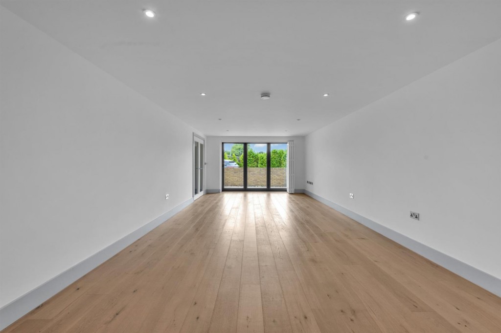 Images for Eaton Court, 86 Cumnor Hill EAID:BUTLSHEWESTAPI BID:11