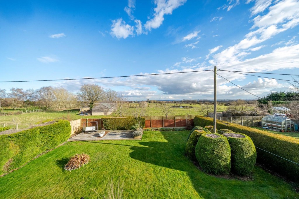 Images for Gainfield, Nr Buckland, Faringdon EAID:BUTLSHEWESTAPI BID:1