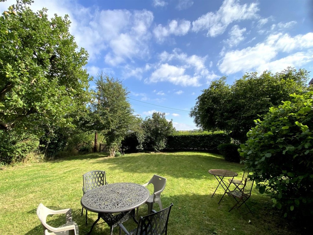 Images for Westminster Bridge Cottage, Woolstone Road, Uffington EAID:BUTLSHEWESTAPI BID:11