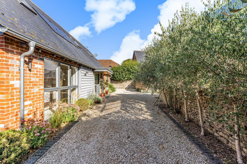 Images for Marcham, Nr. Abingdon-on-Thames EAID:BUTLSHEWESTAPI BID:1