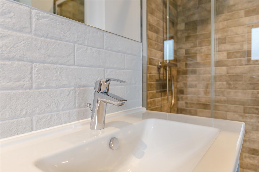 Images for Apartment 4 Eaton Court, 86 Cumnor Hill, Oxford EAID:BUTLSHEWESTAPI BID:11