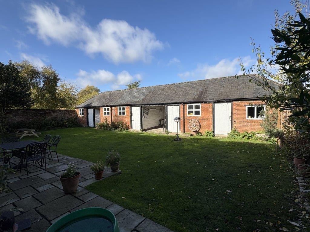 Images for Woolstone EAID:BUTLSHEWESTAPI BID:1