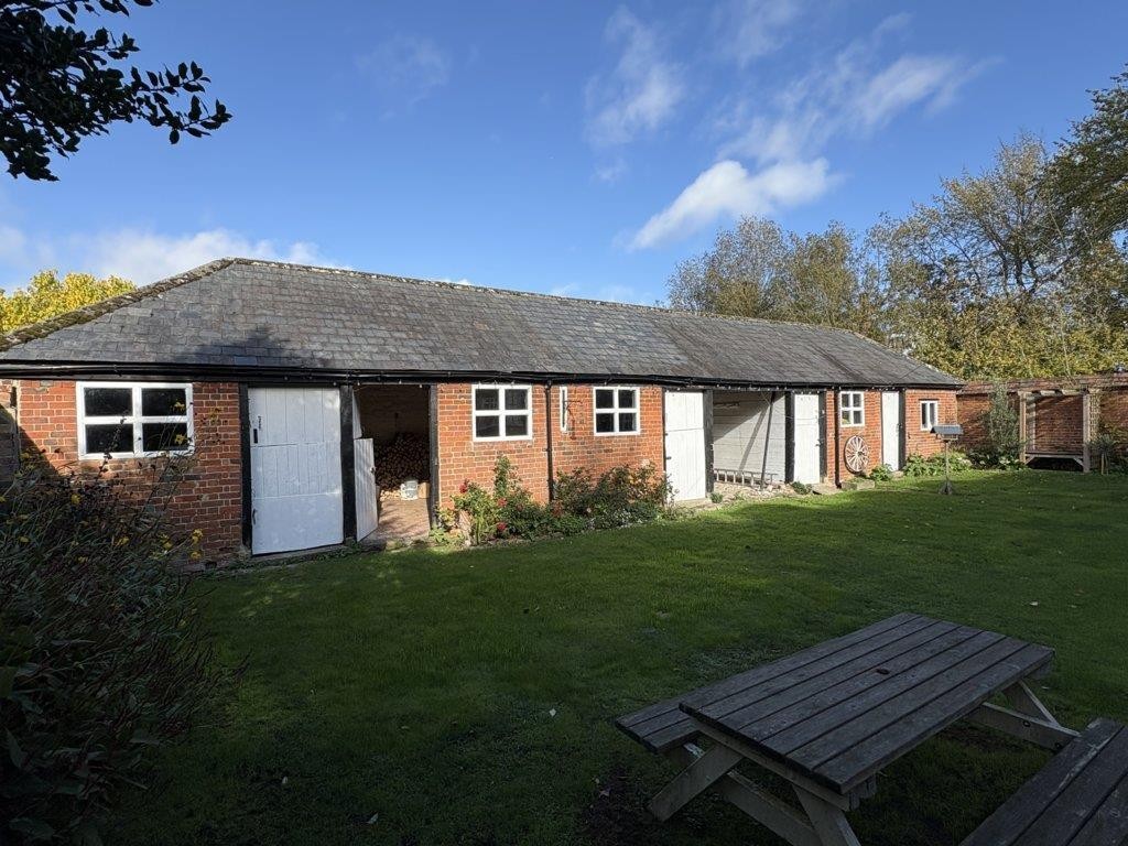 Images for Woolstone EAID:BUTLSHEWESTAPI BID:1