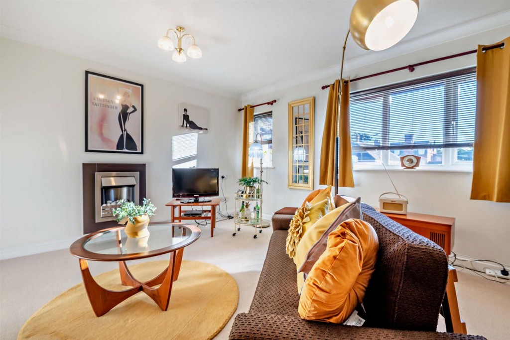 Images for Lloyd Court, Portway EAID:BUTLSHEWESTAPI BID:11