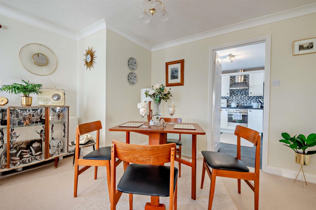 Images for Lloyd Court, Portway EAID:BUTLSHEWESTAPI BID:11