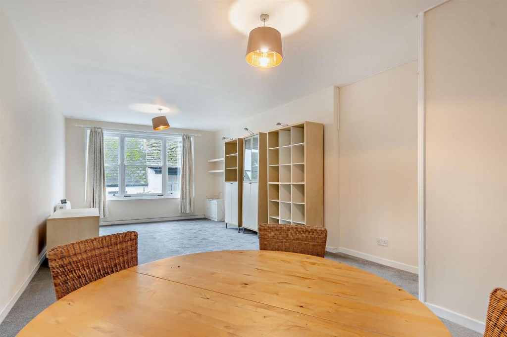 Images for Moynes Court, Faringdon EAID:BUTLSHEWESTAPI BID:1