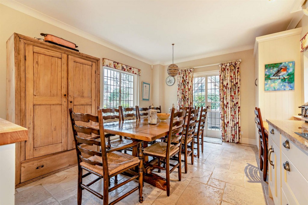 Images for Rosemary`s Cottage, Church Row, Childrey EAID:BUTLSHEWESTAPI BID:11