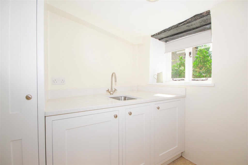 Images for Main Street, Over Norton EAID:BUTLSHEWESTAPI BID:11