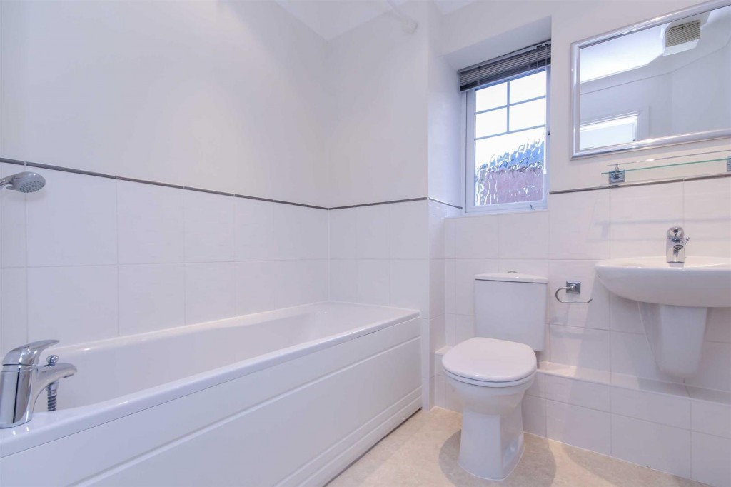 Images for White Horse House, Wolage Drive, Wantage EAID:BUTLSHEWESTAPI BID:11