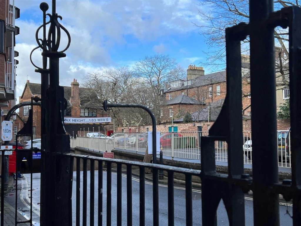 Images for The Chilterns, Gloucester Green, Oxford EAID:BUTLSHEWESTAPI BID:11