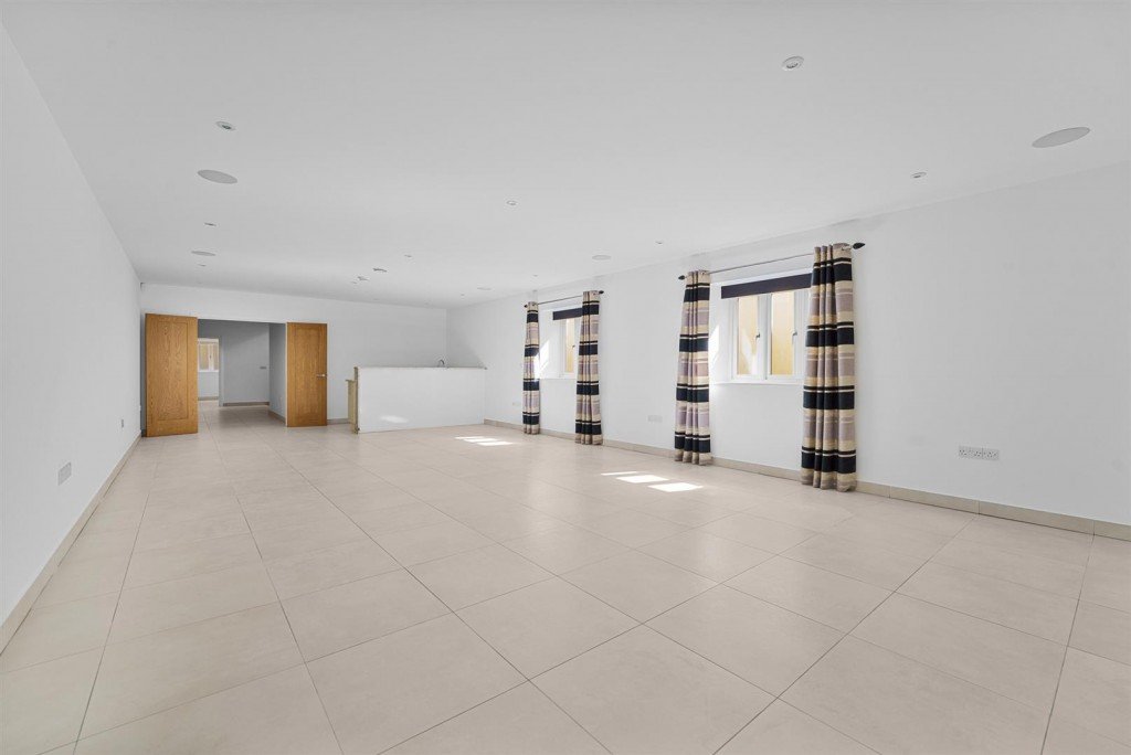 Images for Wheatley, Oxfordshire EAID:BUTLSHEWESTAPI BID:11