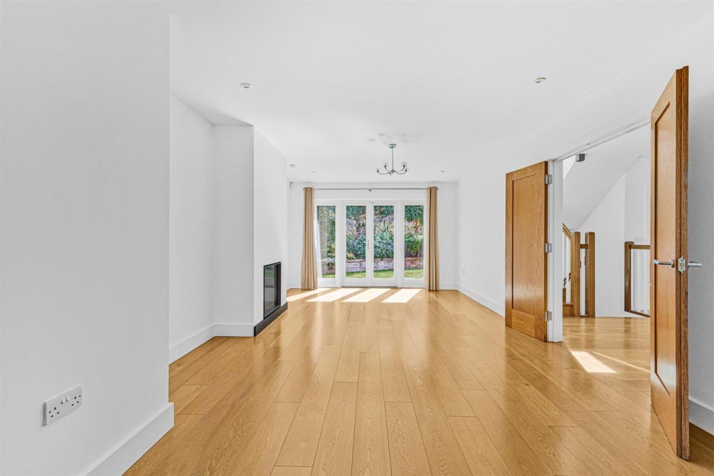 Images for Wheatley, Oxfordshire EAID:BUTLSHEWESTAPI BID:11