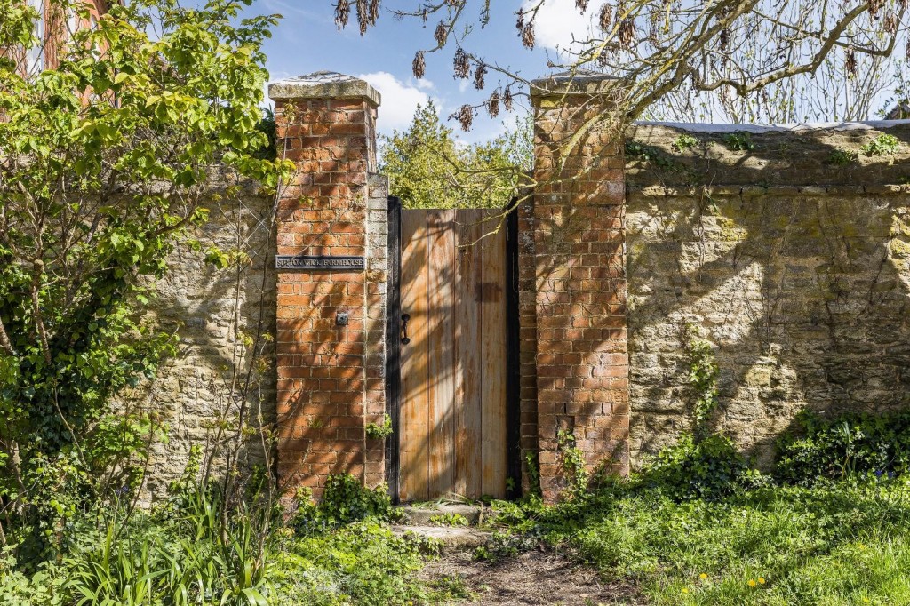 Images for Sutton Wick farm House, Sutton Wick, Nr. Abingdon on Thames EAID:BUTLSHEWESTAPI BID:1