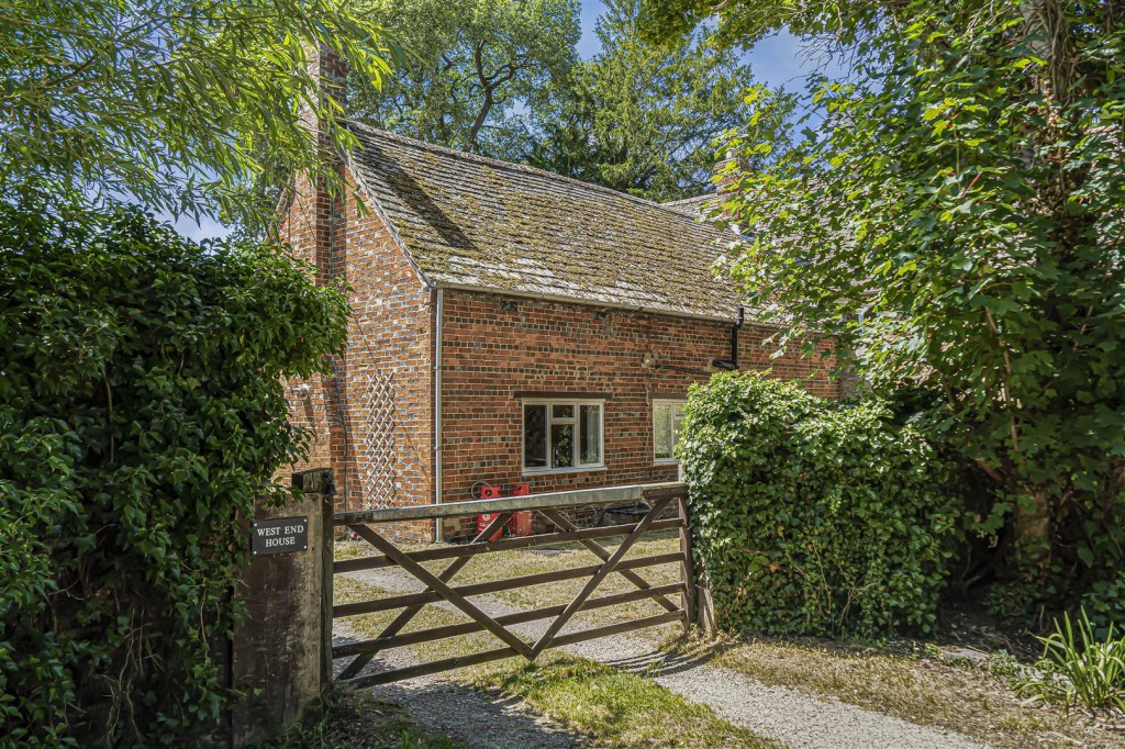 Images for West End House, West End, Stanton Harcourt EAID:BUTLSHEWESTAPI BID:11