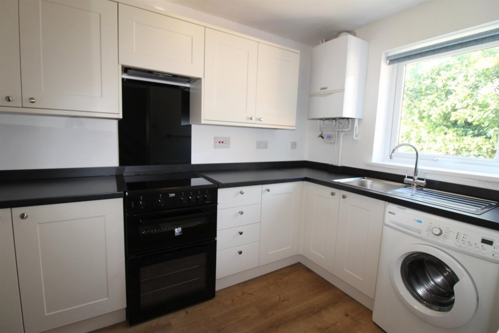 Images for Midget Close, Abingdon EAID:BUTLSHEWESTAPI BID:11